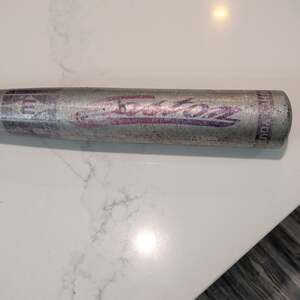 Easton SK10 Youth Softball Bat 25in 16oz - 2 1/4" Barrel Diameter - Light Weight